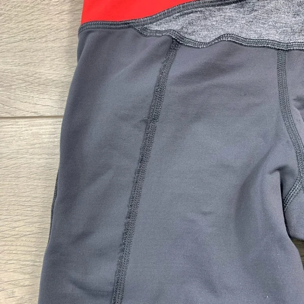 Lululemon Grey Run Crop Leggings - Picture 4 of 10